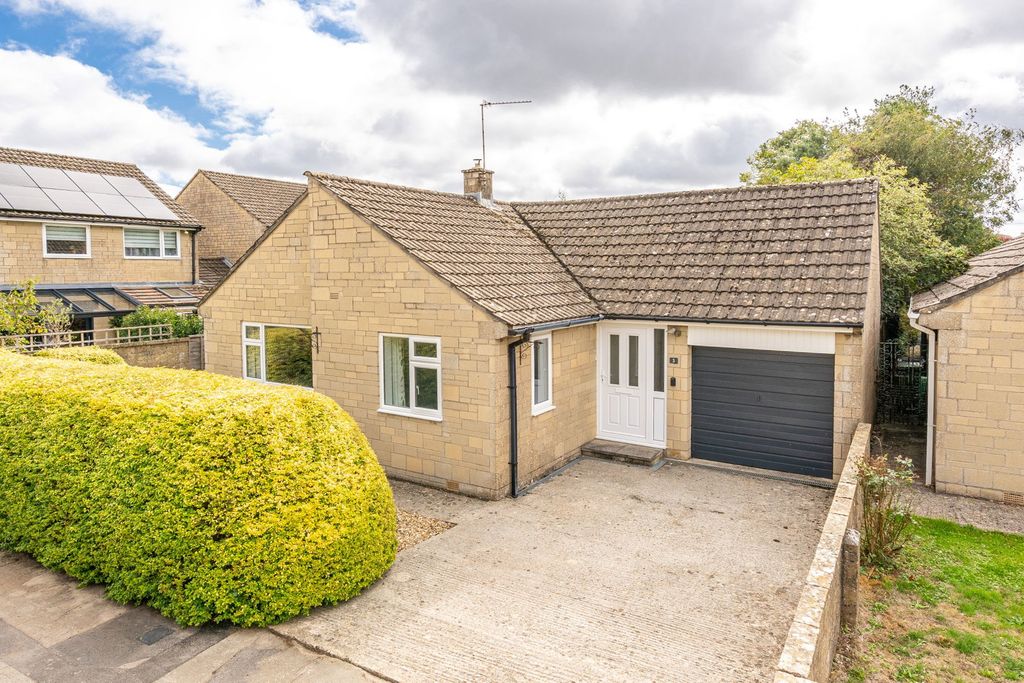 Property photo 1 of 8