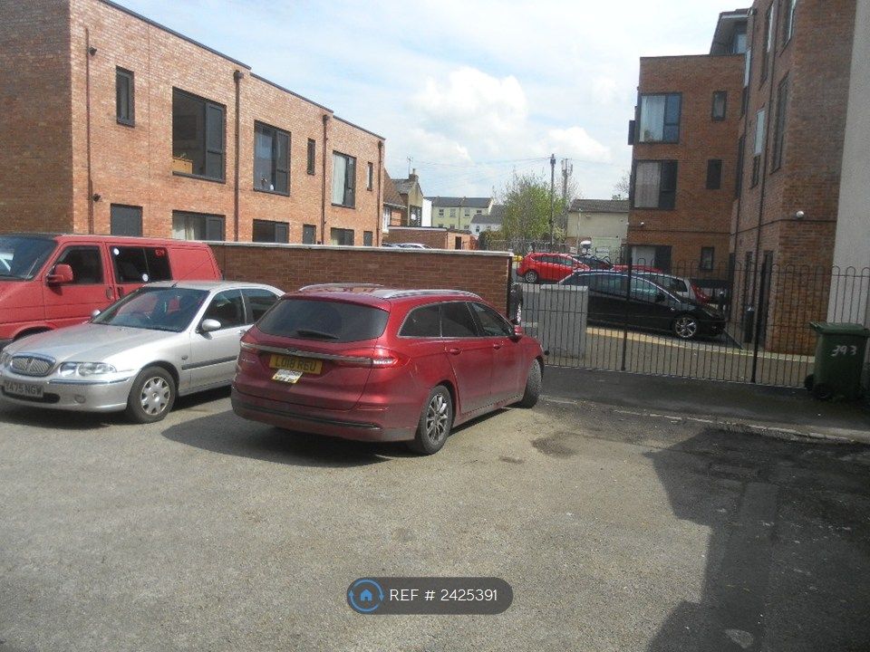 Property photo 2 of 13