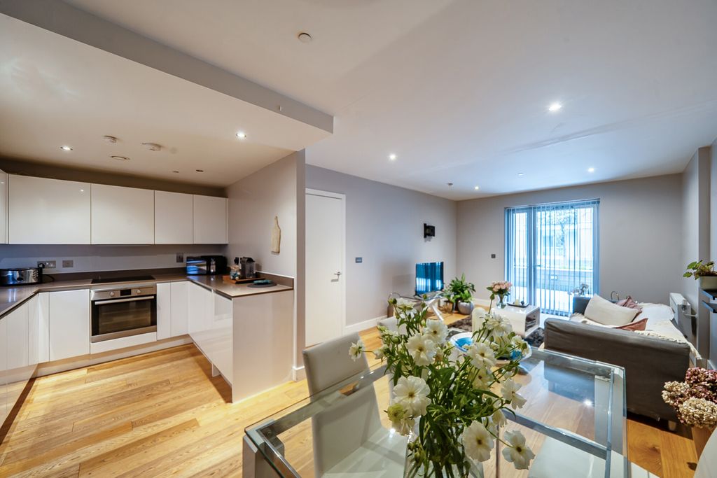 Property photo 2 of 17 Reception Room