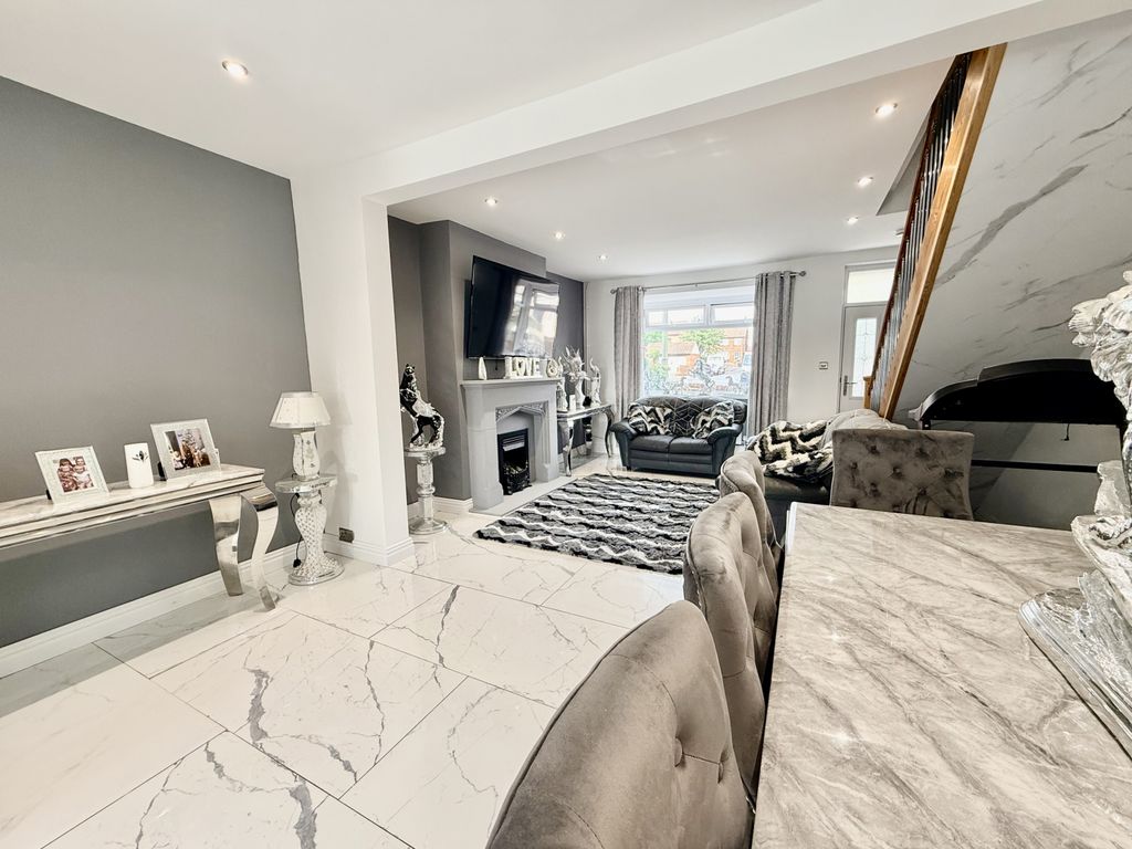 Property photo 3 of 12 Img_8498