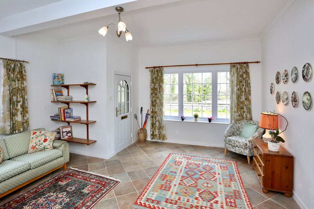 Property photo 3 of 50