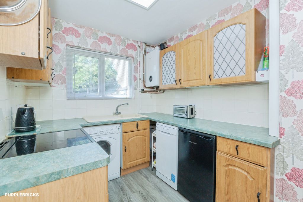 Property photo 3 of 21