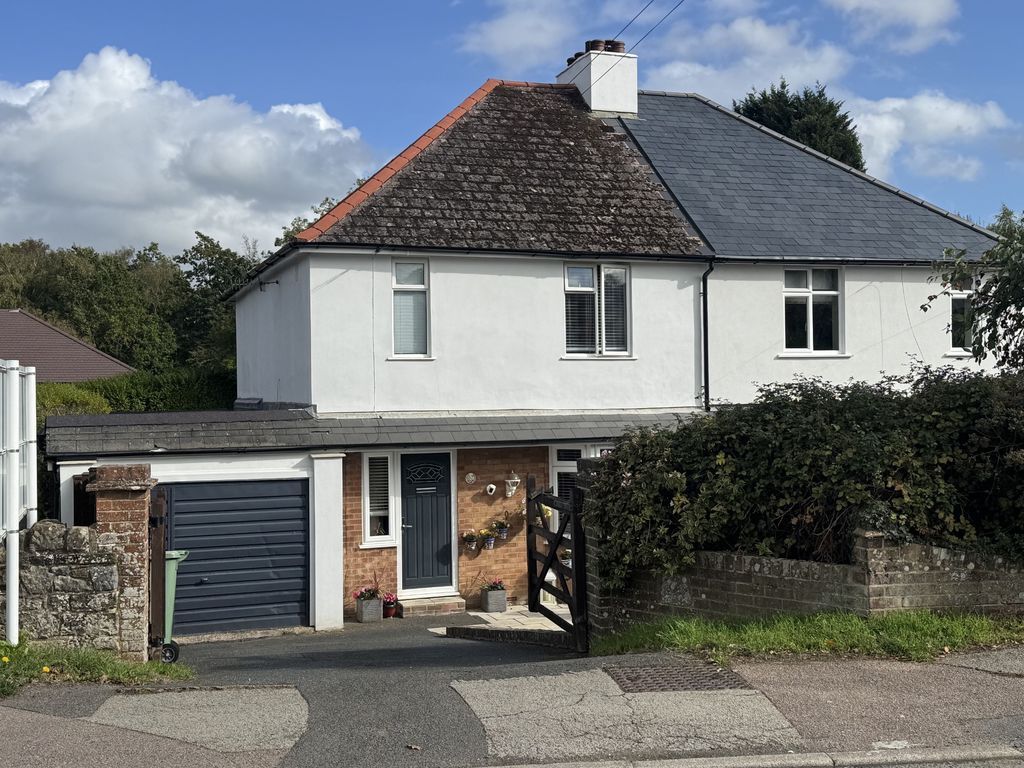 Property photo 1 of 17 Front
