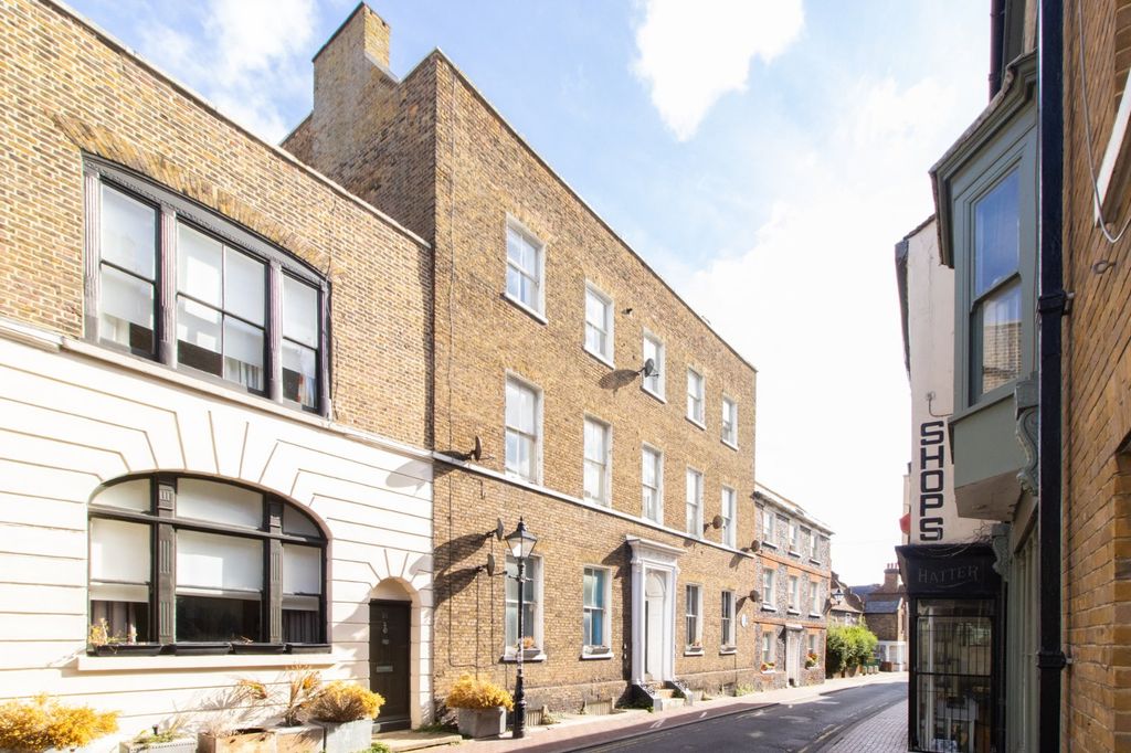 Property photo 1 of 7 Picture 1