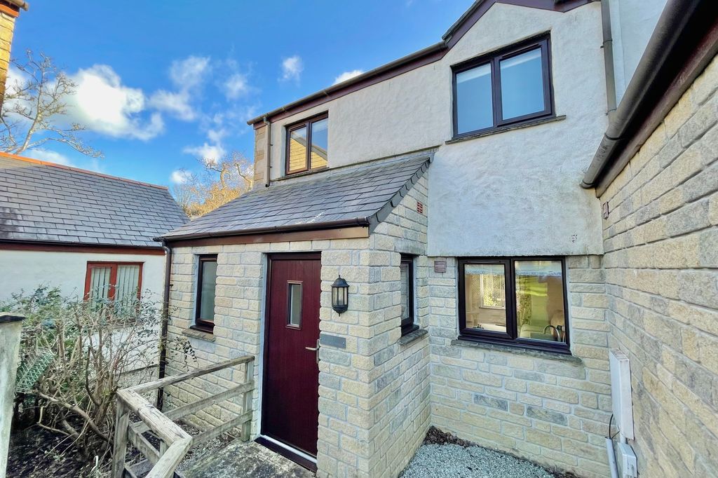 Property photo 1 of 21