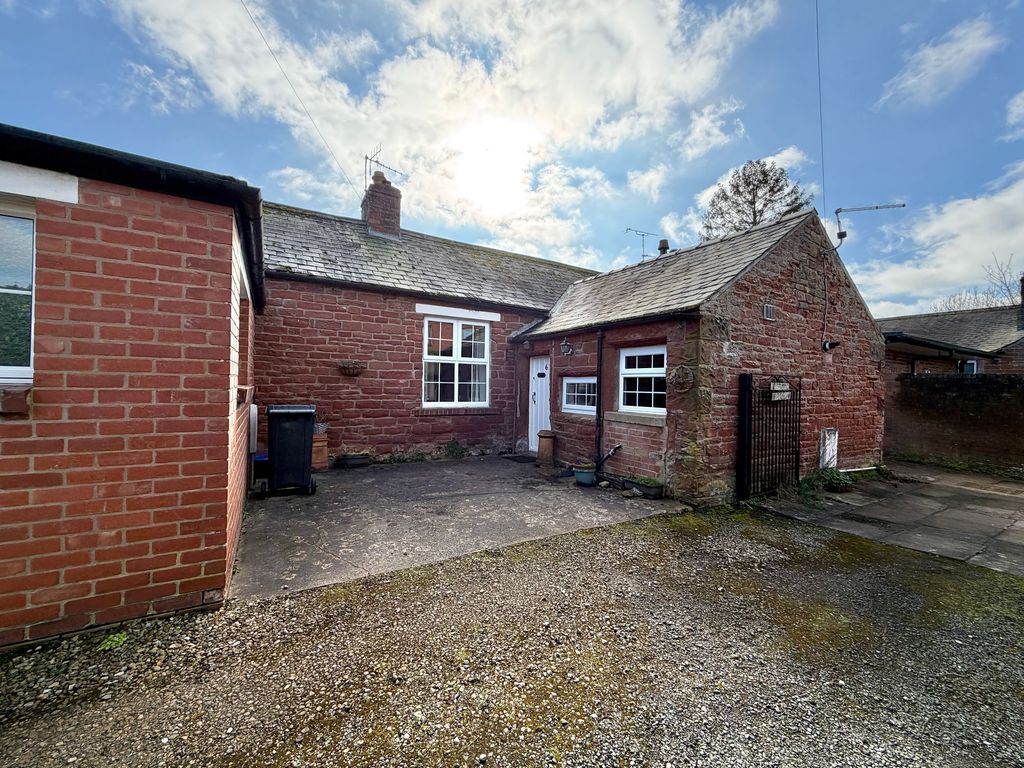 Property photo 1 of 13 Cairn Terrace