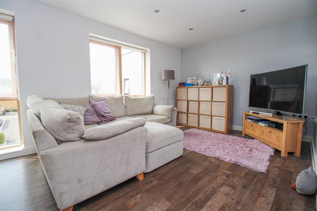 Property photo 3 of 11 Img_2546.Jpg