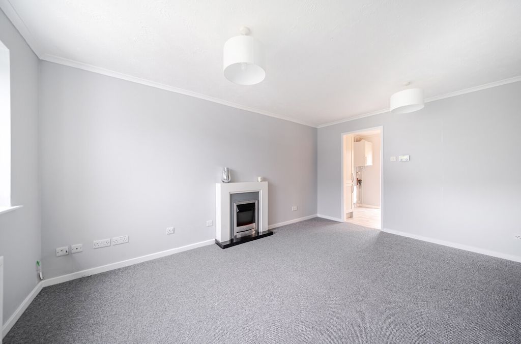 Property photo 3 of 14 1537764-7-6Ad7393...