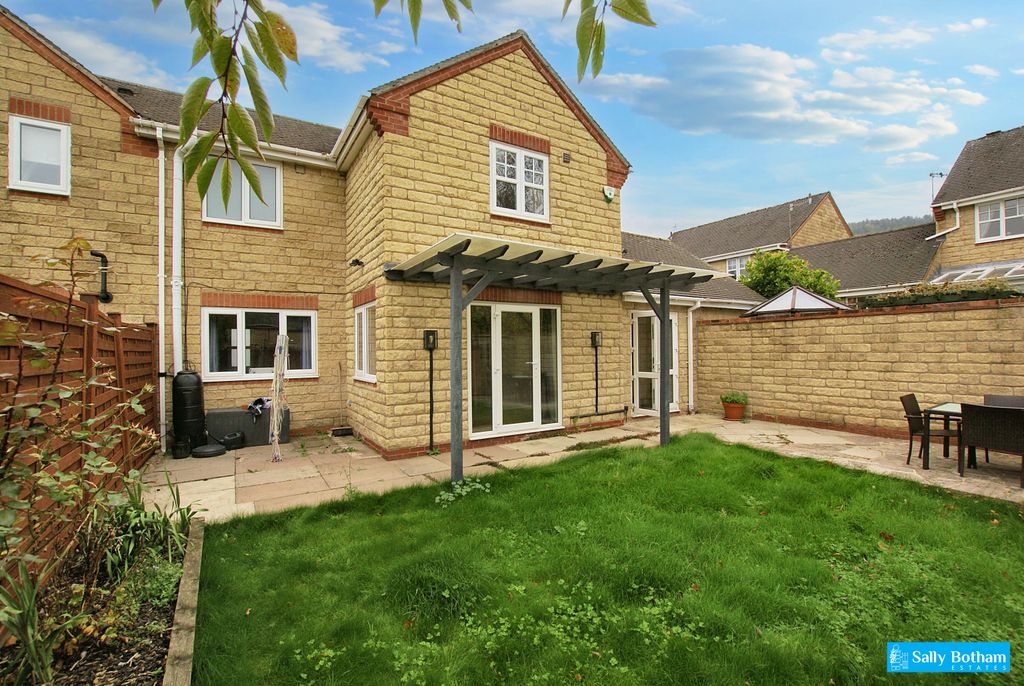 Property photo 2 of 12 1 Riv Rear