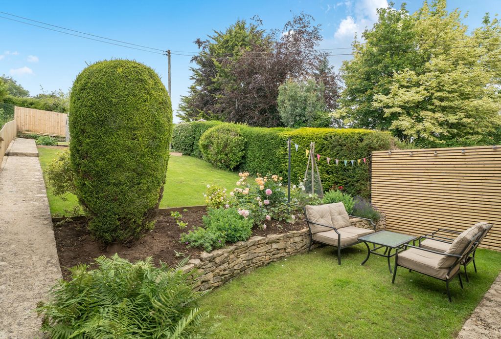 Property photo 3 of 20 1473152-20-6A296A...