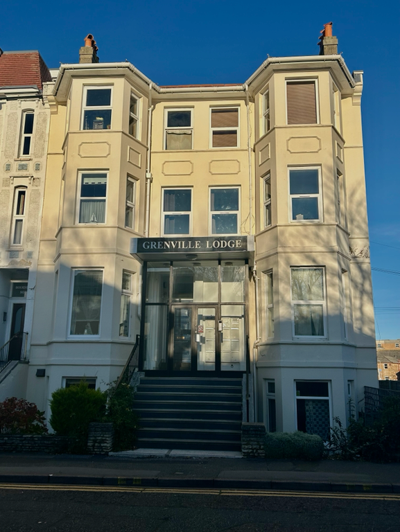 Property photo 1 of 5