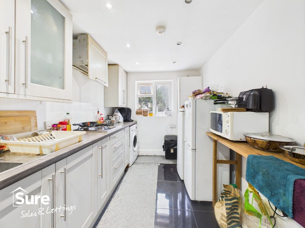 Property photo 3 of 8 4297932