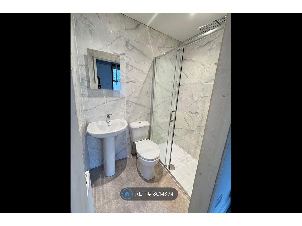 Property photo 2 of 14 En-Suite Room 4 & 5