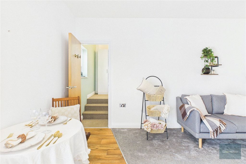 Property photo 3 of 10 Picture No. 28