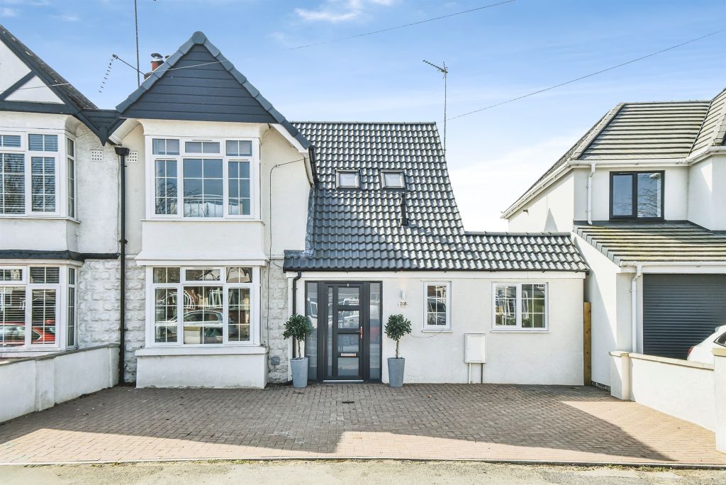 Property photo 1 of 21