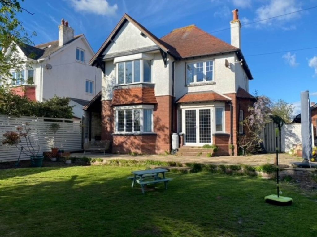 Property photo 3 of 15