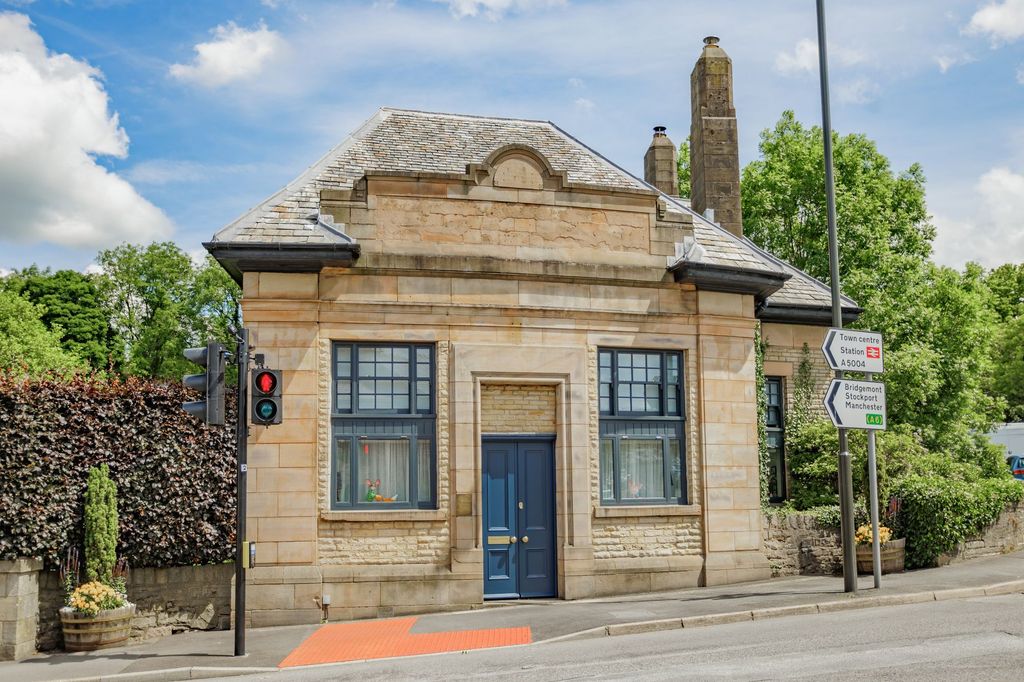 Property photo 1 of 57