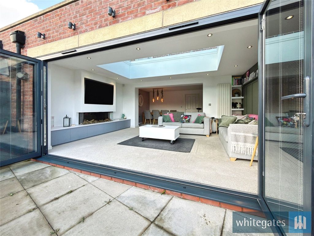 Property photo 3 of 25 Picture No. 14