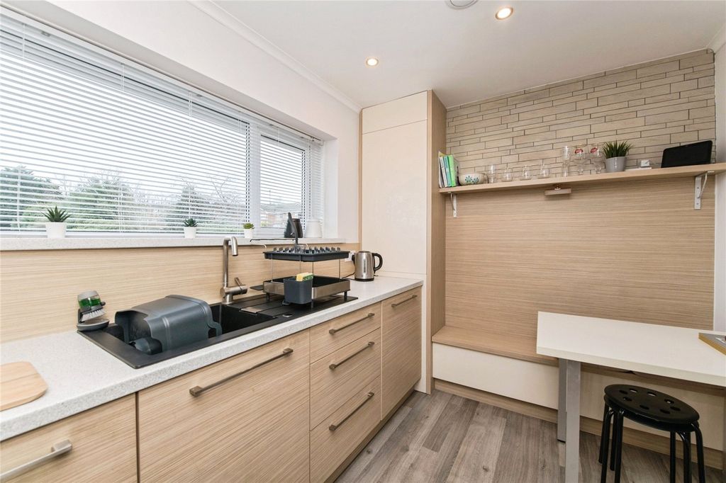 Property photo 3 of 17 Picture No. 06