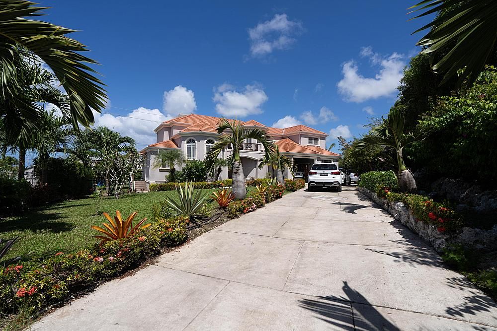 Property photo 1 of 37