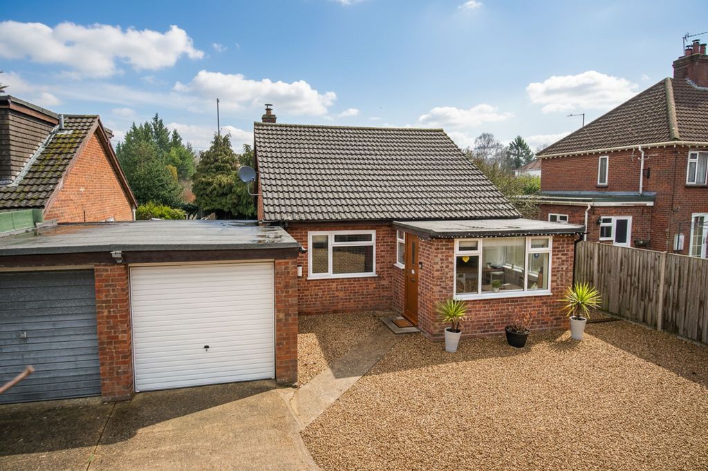 Property photo 1 of 20