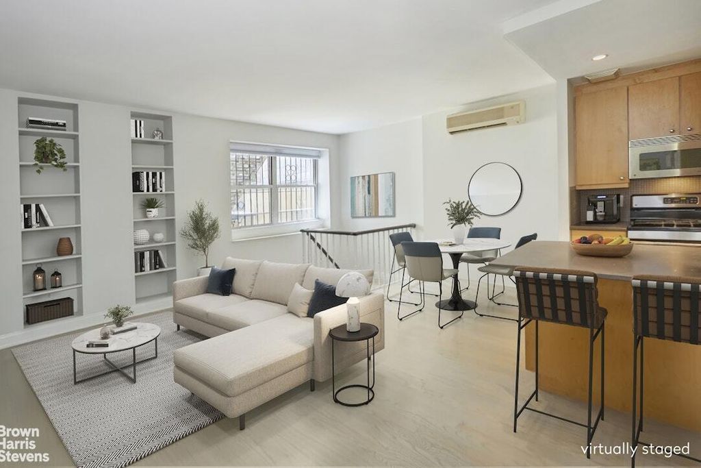 Property photo 3 of 13 <Alttext/>