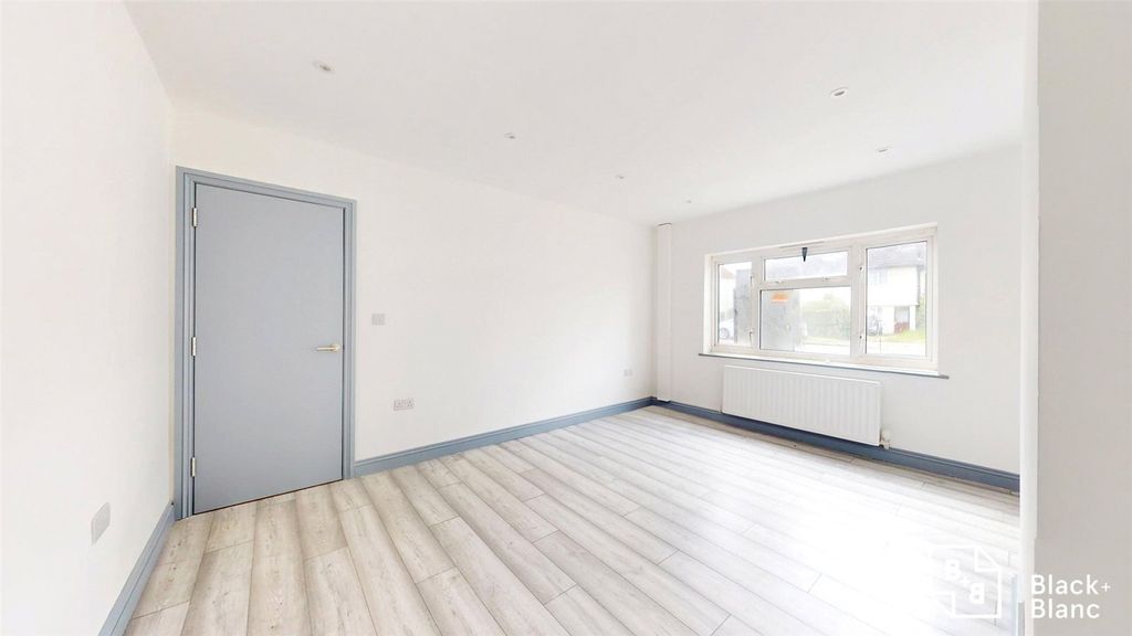 Property photo 2 of 9 Reception Room