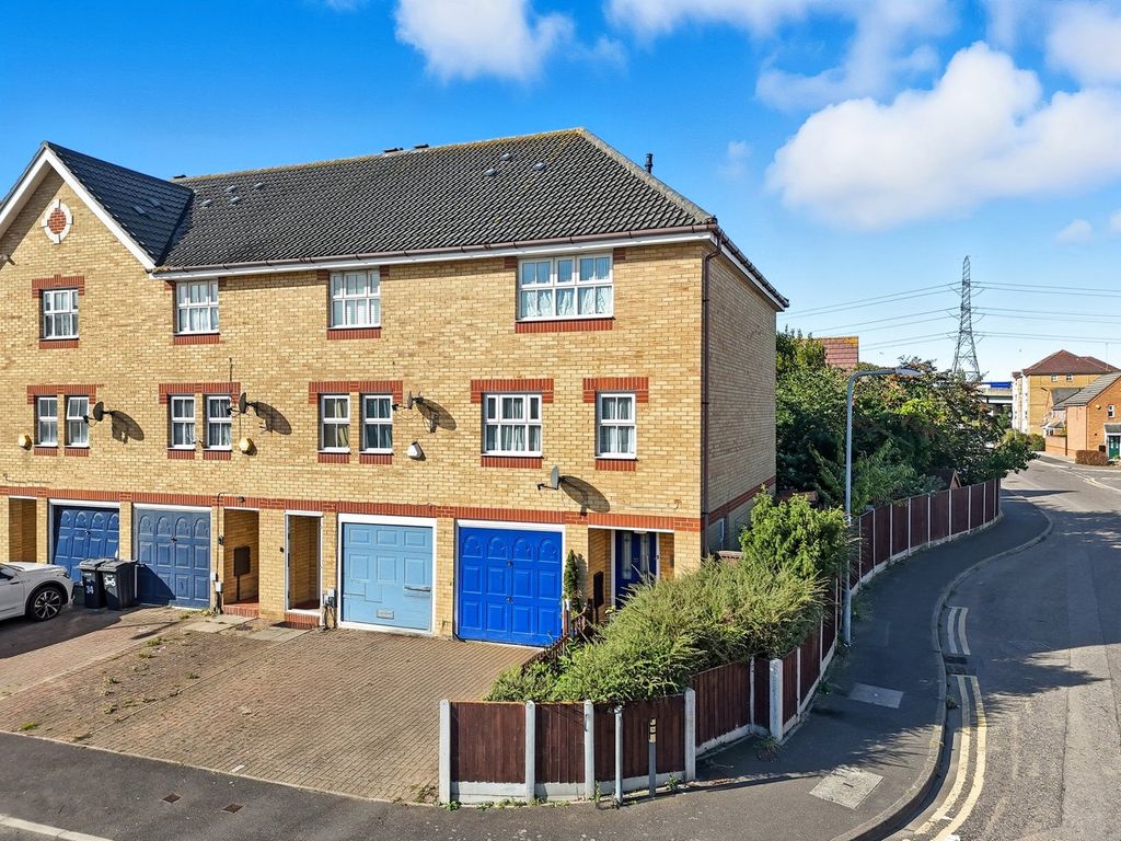 Property photo 1 of 30