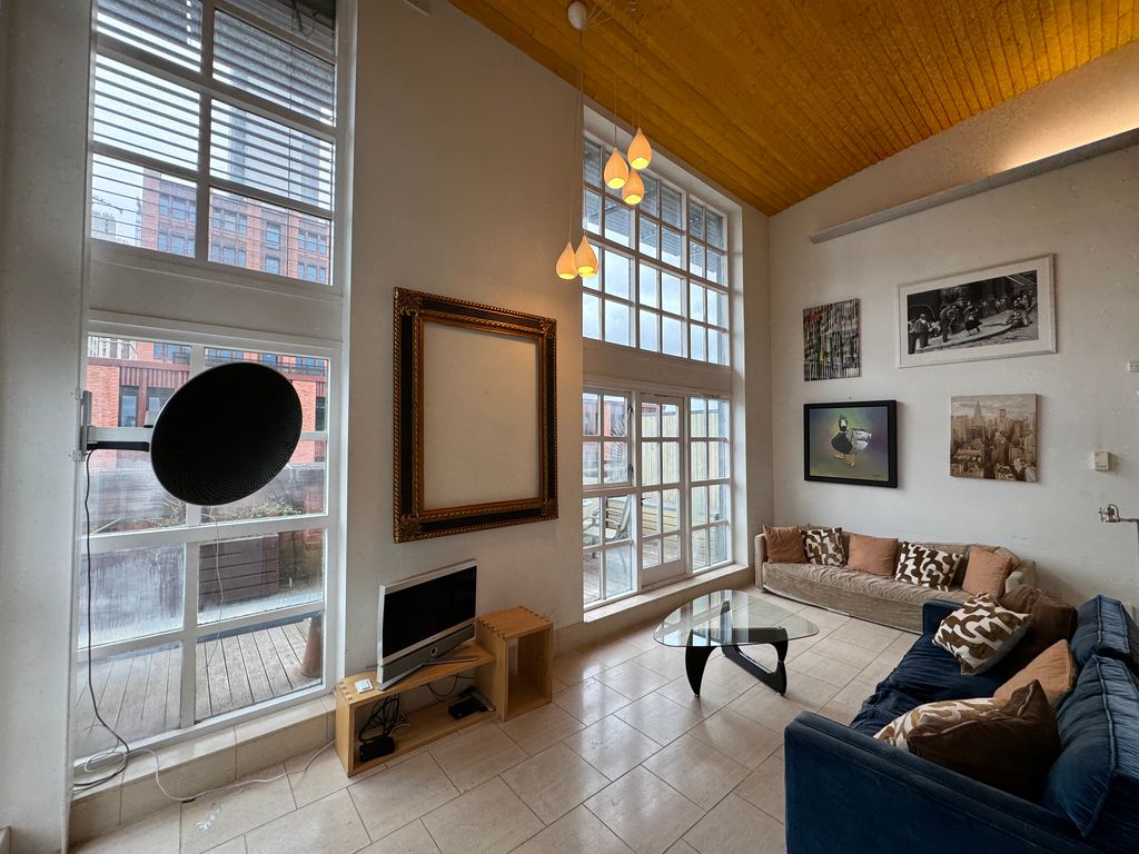 Property photo 3 of 27