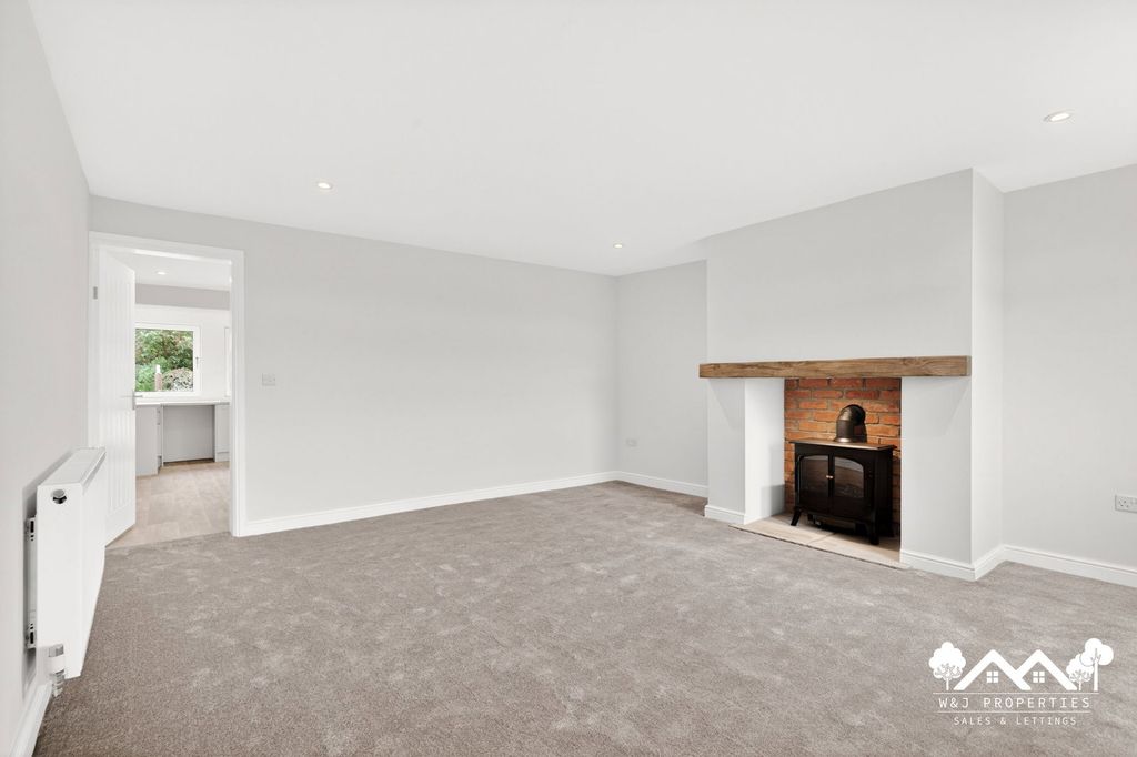 Property photo 3 of 38