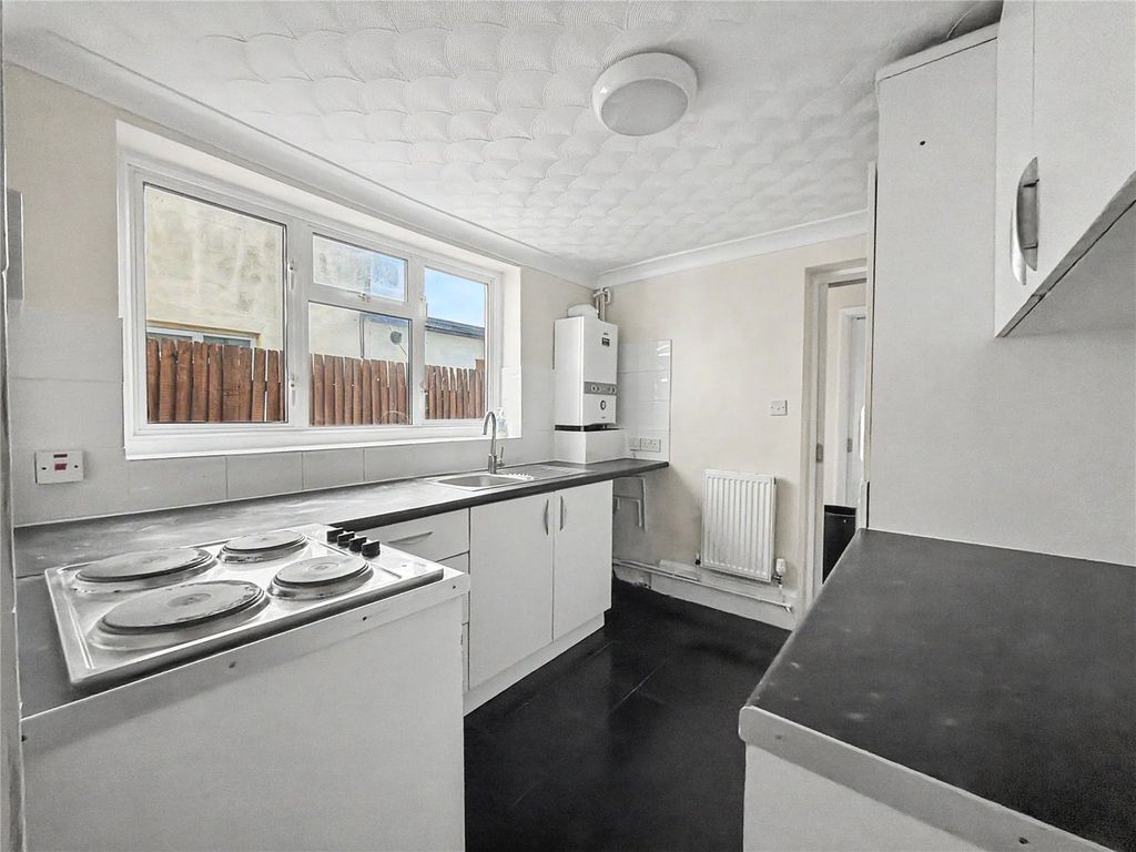 Property photo 2 of 13 Kitchen