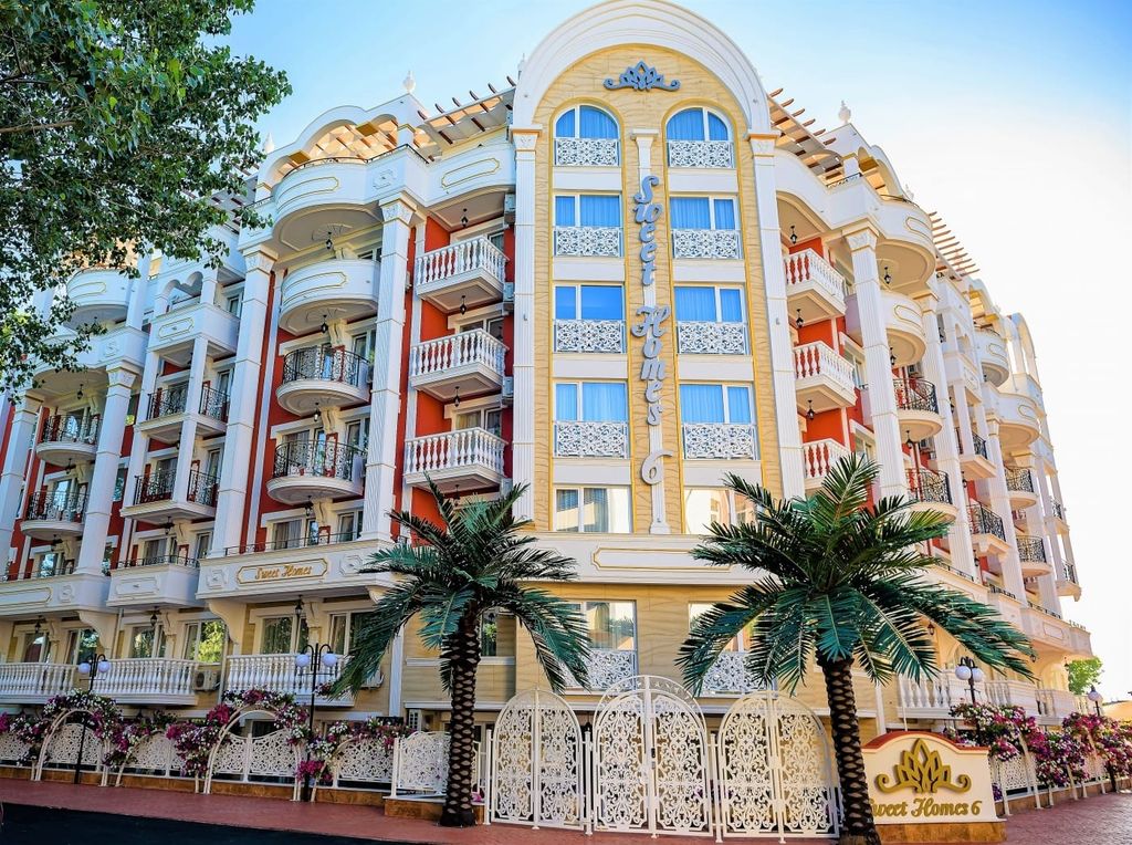 Property photo 2 of 14