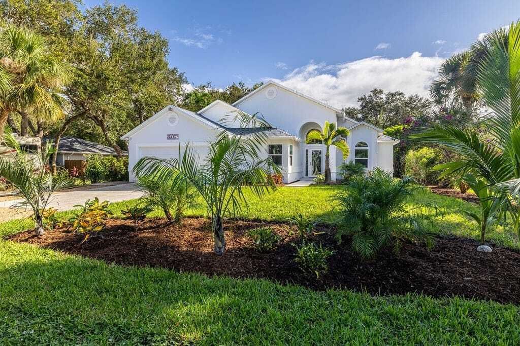 Property photo 1 of 31