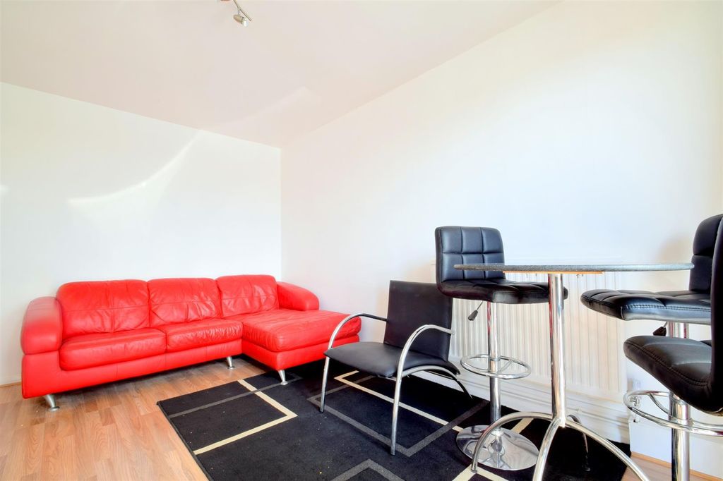 Property photo 3 of 9 Reception 1.Jpg