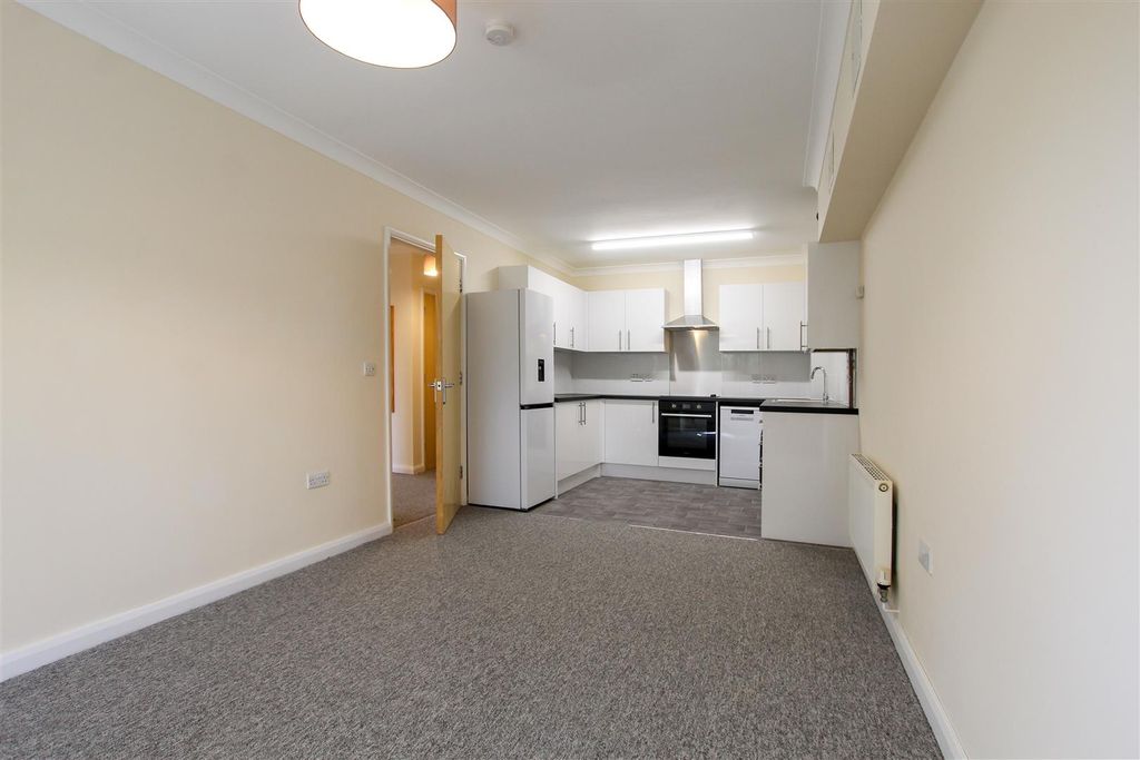 Property photo 3 of 11 Img_5878.Jpg