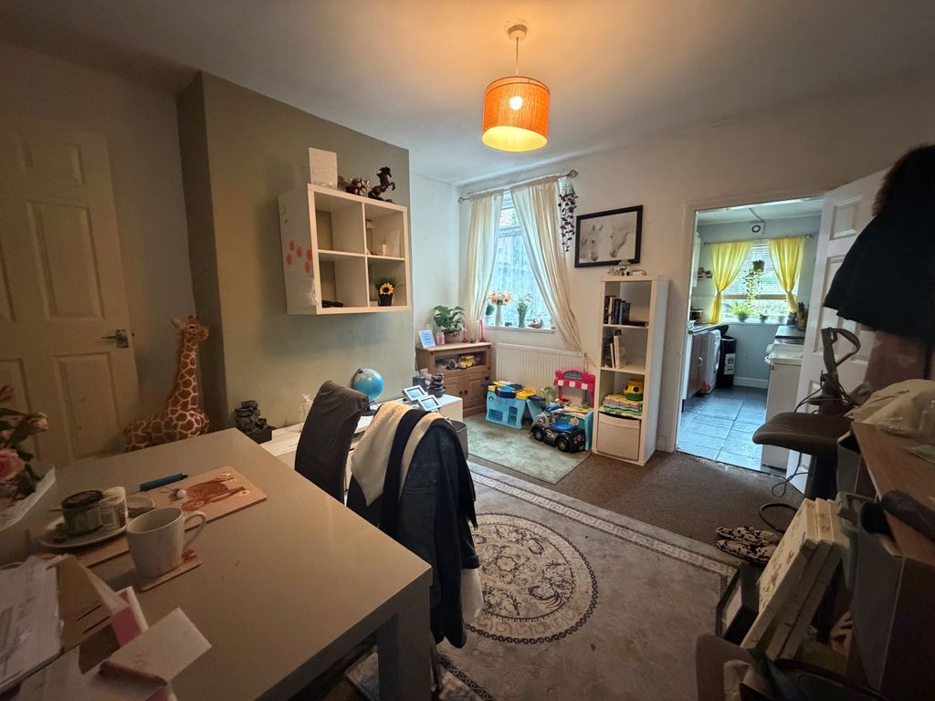 Property photo 2 of 7