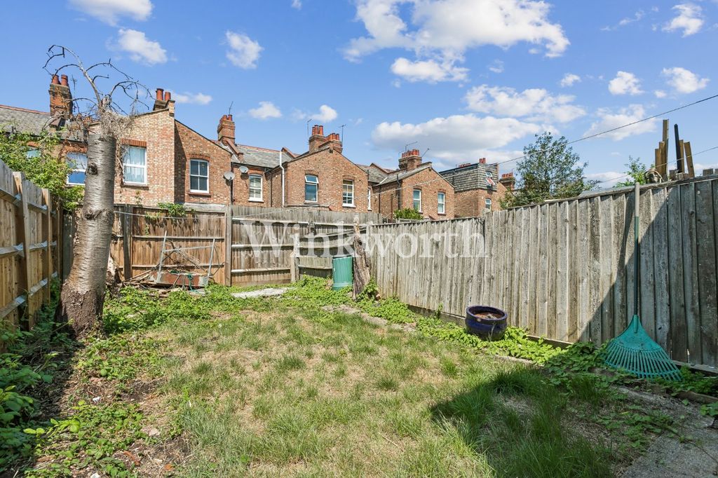 Property photo 3 of 16 Picture No. 15