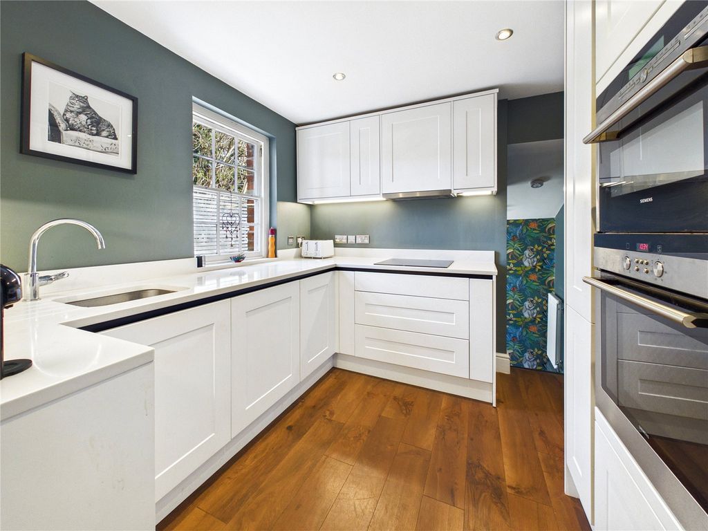 Property photo 3 of 22 Picture 3