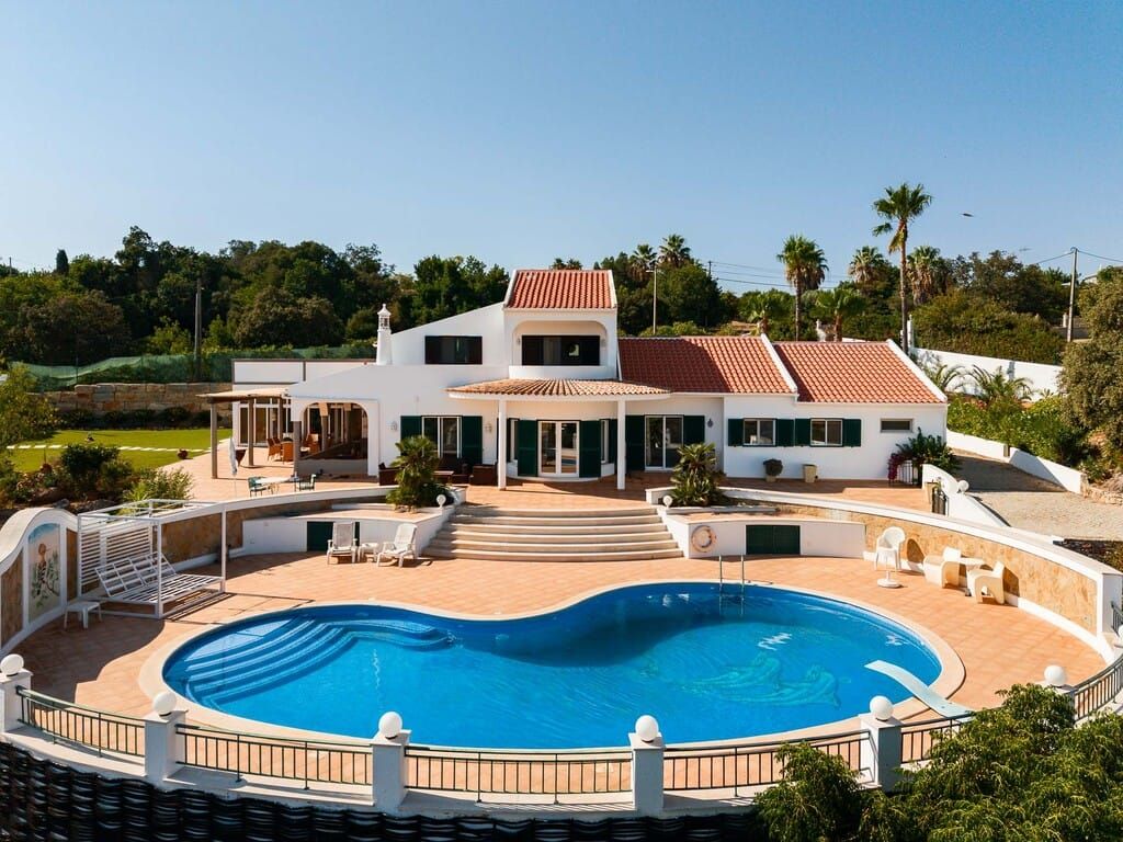 Property photo 1 of 26 Algarve Villa Ptlouv517T 1