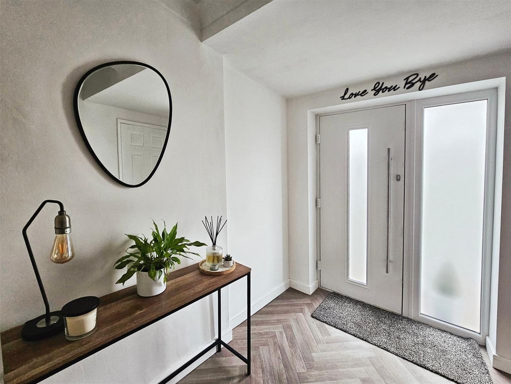 Property photo 2 of 35 4B4F9B00-20251111_133546.Jpg