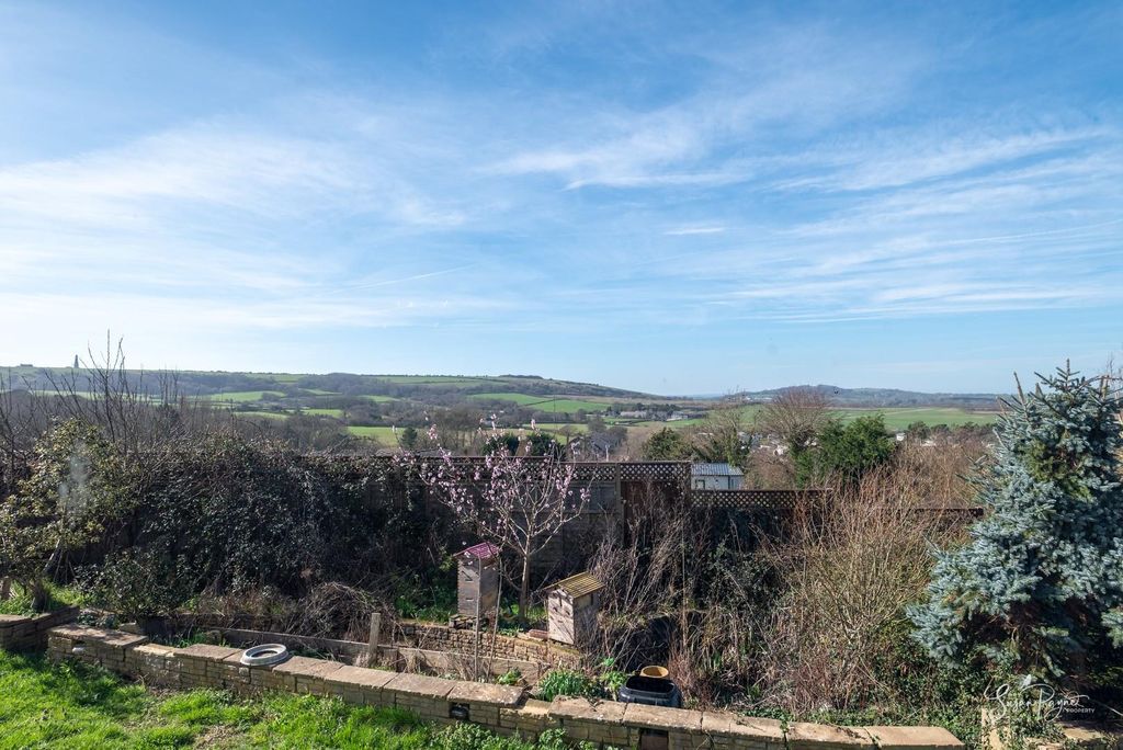 Property photo 2 of 50 Views