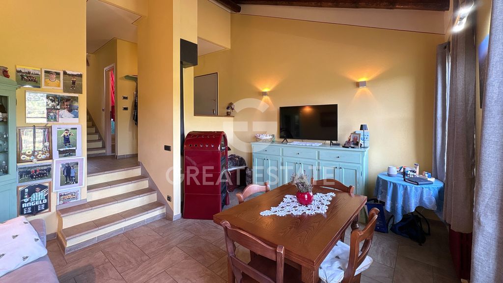 Property photo 2 of 23 Interiors