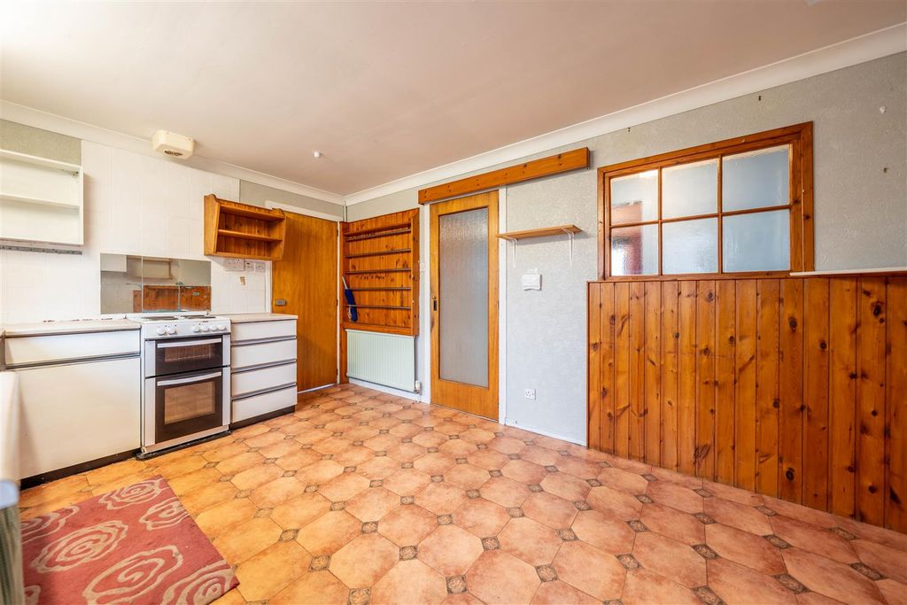 Property photo 2 of 35 Dsc09786-Hdr.Jpg