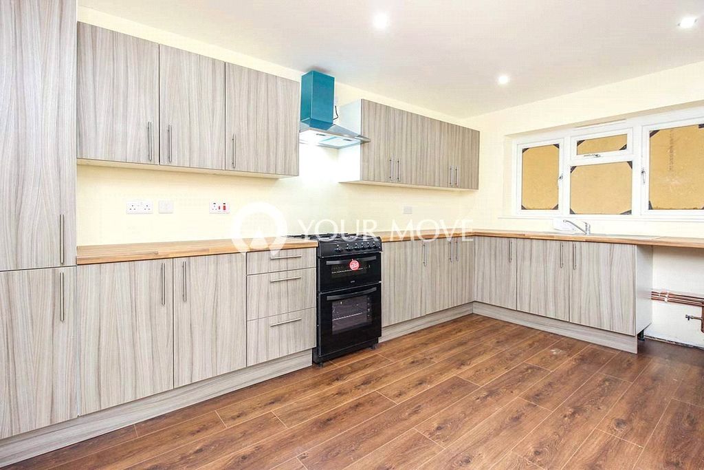 Property photo 2 of 8 Picture No. 05