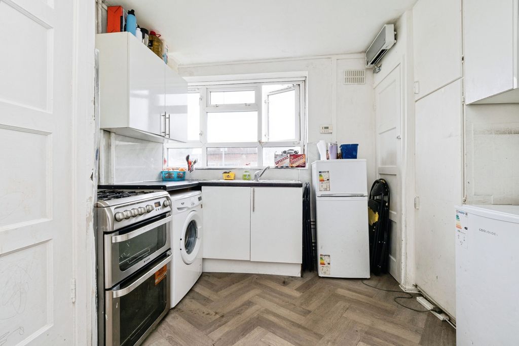 Property photo 3 of 16 3