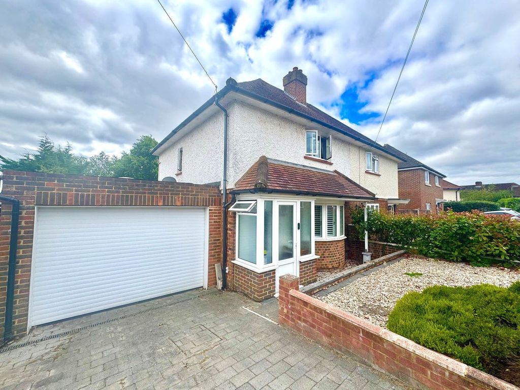 Property photo 1 of 18