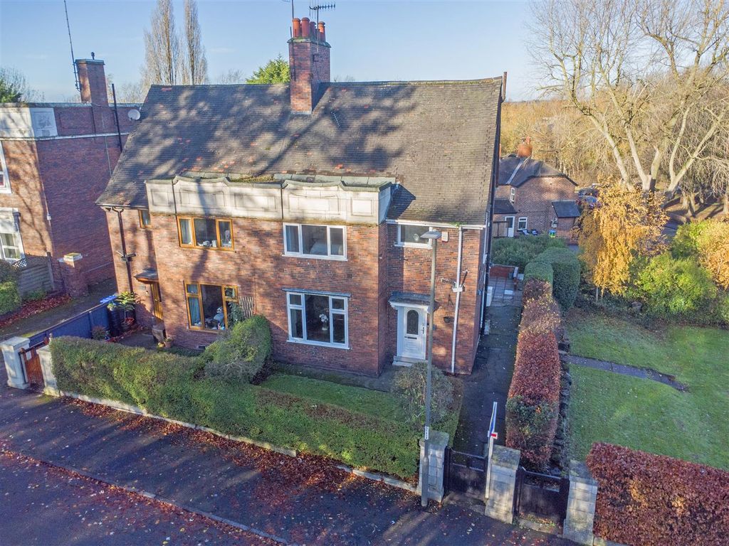 Property photo 1 of 28 Front Manners.Jpg