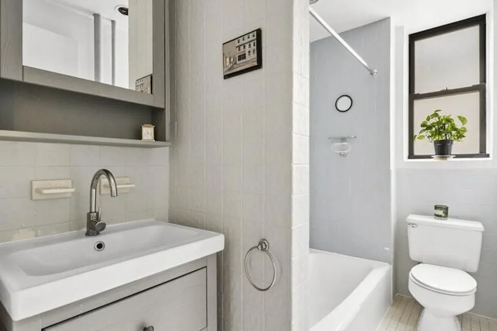 Property photo 3 of 8 <Alttext/>