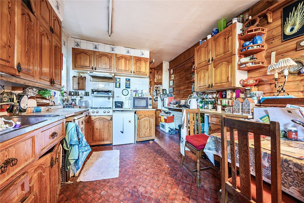 Property photo 2 of 16 Picture No. 03