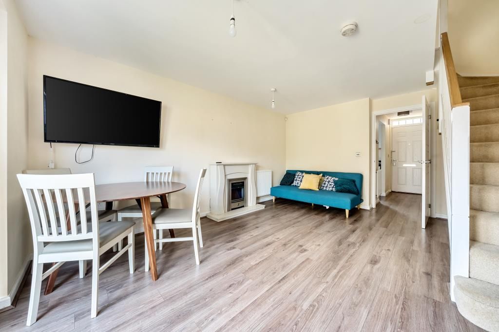 Property photo 3 of 10 Reception